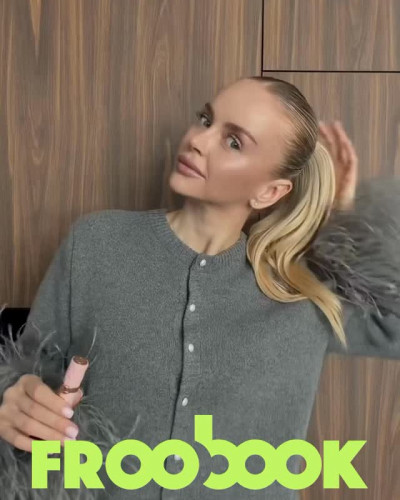 З FROOBOOK ти завжди на всі 100% 💚
Манікюр, укладка, макіяж —
твій майстер вже чекає.

Онлайн-запис в 1 клік — і ти готова♾️